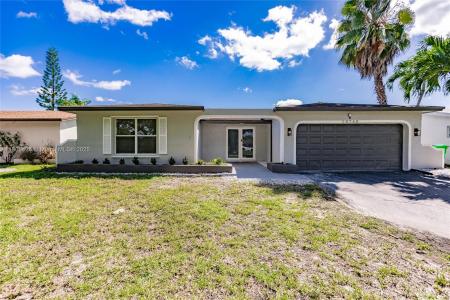 10760 NW 29th Mnr, Sunrise, FL 33322