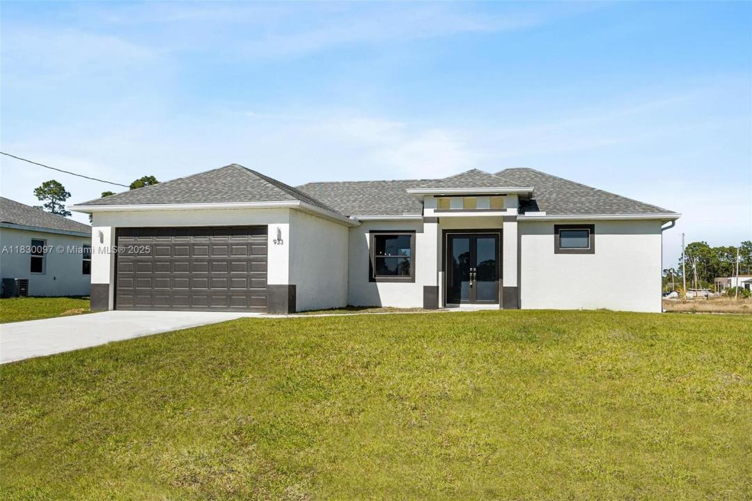 933 GLEASON ST, Lehigh Acres, FL 33974