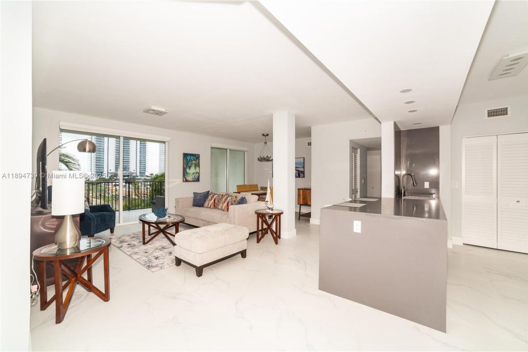 17145 N Bay Rd 4607, Sunny Isles Beach, FL 33160