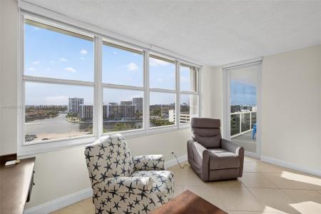 3725 S Ocean Dr 1127, Hollywood, FL 33019