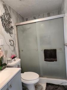 4361 NW 35th Ave, Lauderdale Lakes, FL 33309