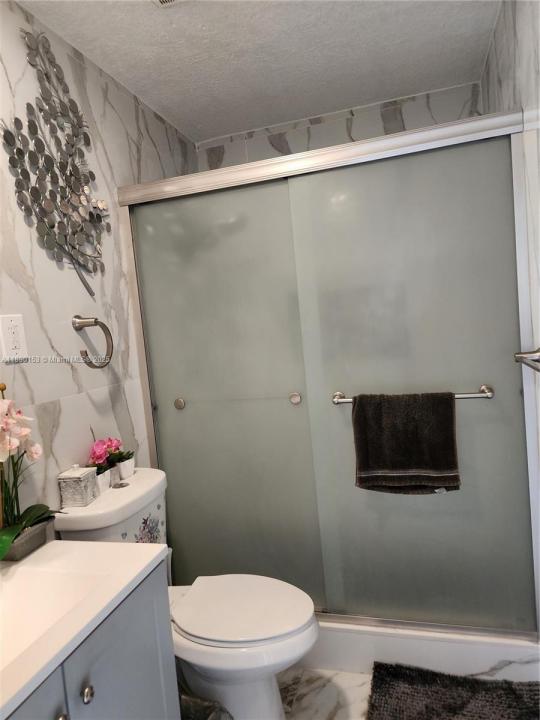 4361 NW 35th Ave, Lauderdale Lakes, FL 33309