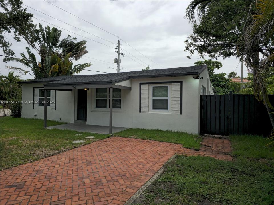 1141 SW 8th Ter, Fort Lauderdale, FL 33315