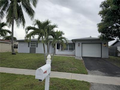 7771 NW 46th St, Lauderhill, FL 33351