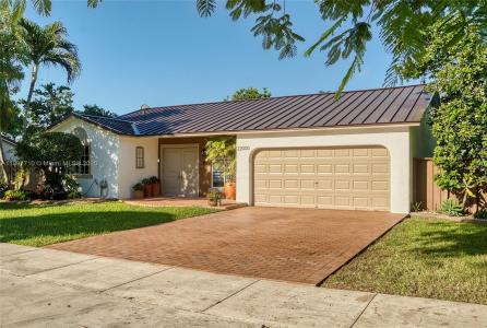 22000 SW 127th Ave, Miami, FL 33170