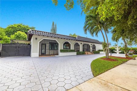 4325 SW 95th Ave, Miami, FL 33165