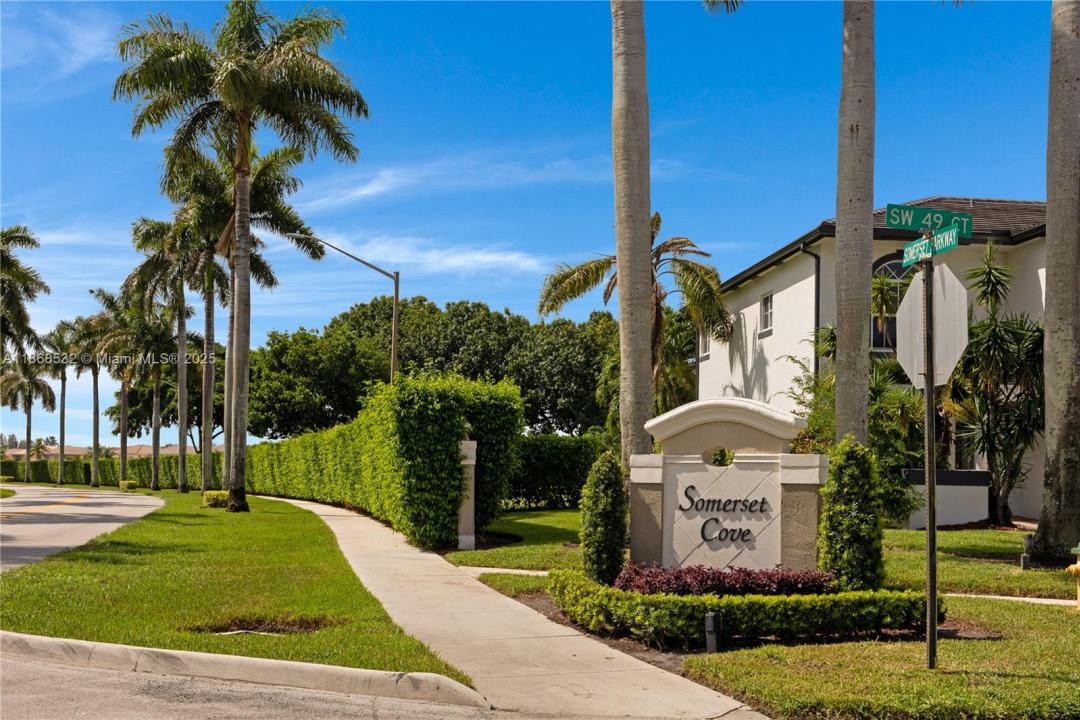 12913 SW 49th Ct, Miramar, FL 33027