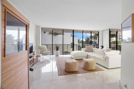 20281 E Country Club Dr M1, Aventura, FL 33180