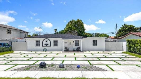 7410 SW 39th St, Miami, FL 33155