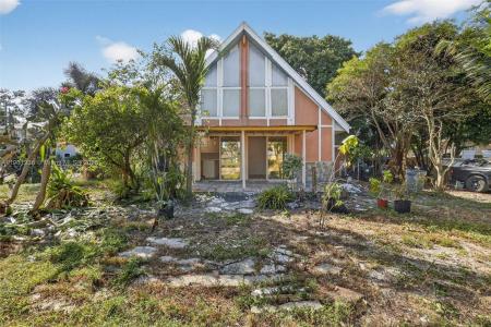 611 Broward Ave, Green Acres, FL 33463