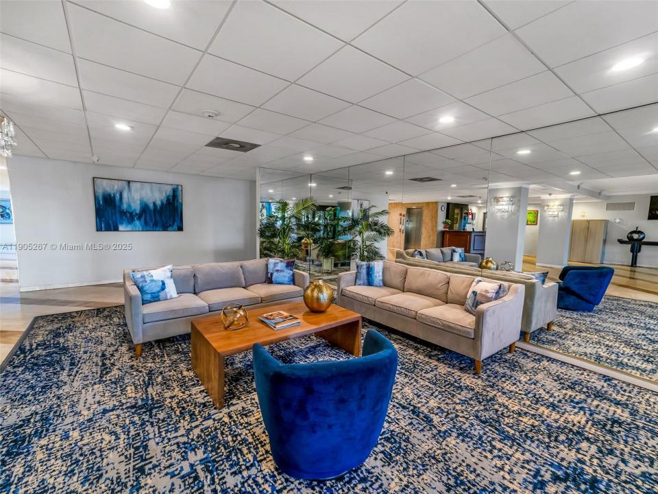 3800 Hillcrest Dr 907, Hollywood, FL 33021