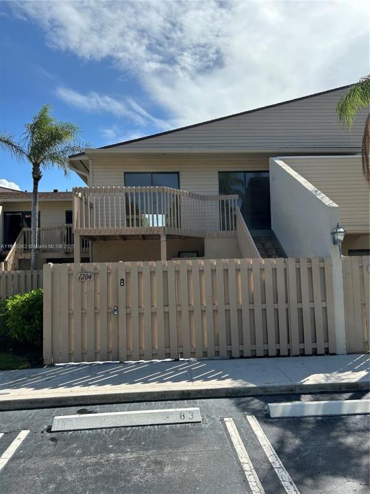 600 Executive Center Dr 204, West Palm Beach, FL 33401