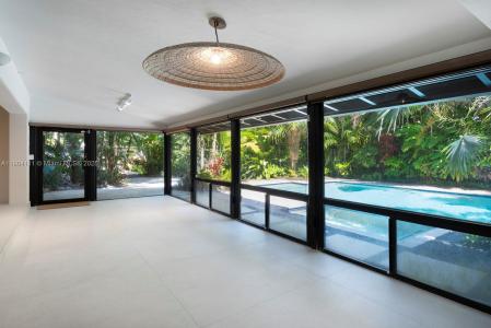 1107 NE 118th St 1107, Biscayne Park, FL 33161