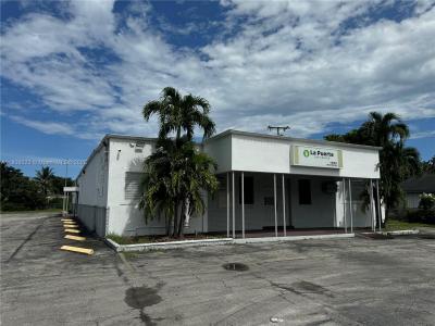 12495 NE 2nd Ave, North Miami, FL 33161