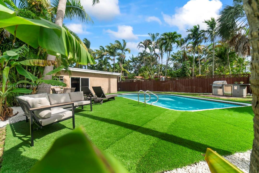 2708 Cleveland St, Hollywood, FL 33020