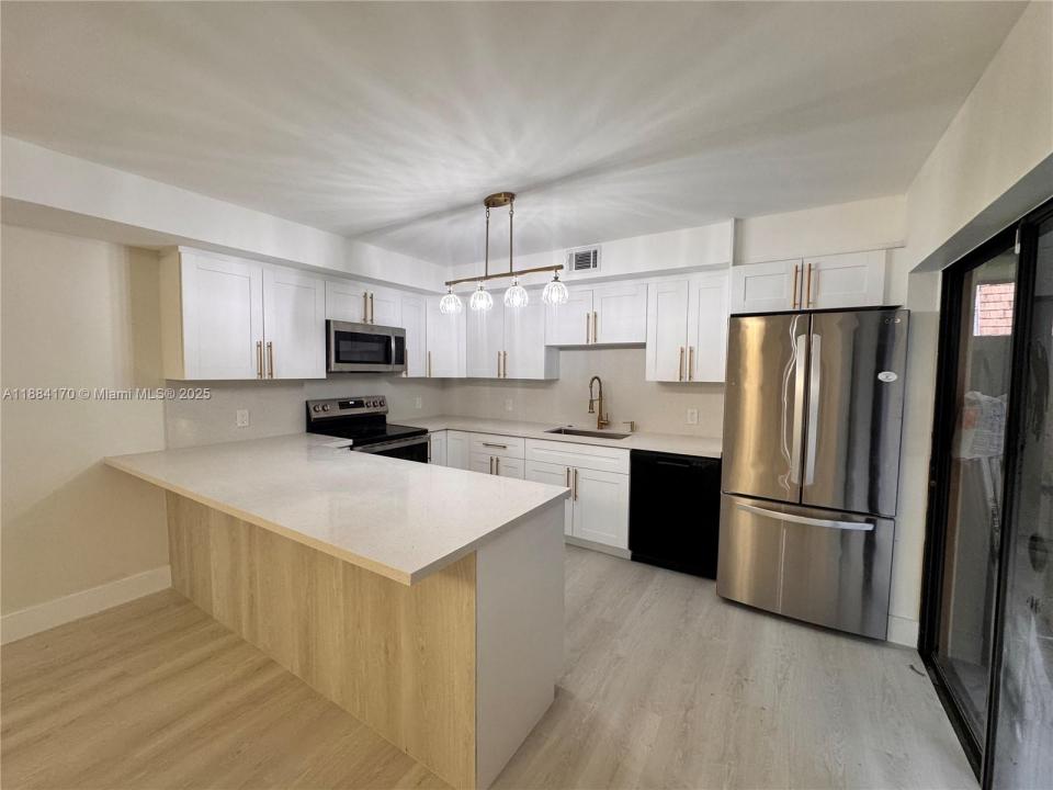 2507 25th Ln, Green Acres, FL 33463