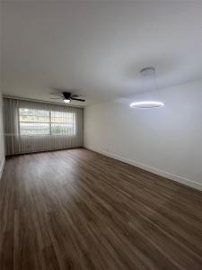 5111 W Oakland Park Blvd J108, Lauderdale Lakes, FL 33313