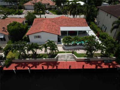 4211 NE 25th Ave, Lighthouse Point, FL 33064