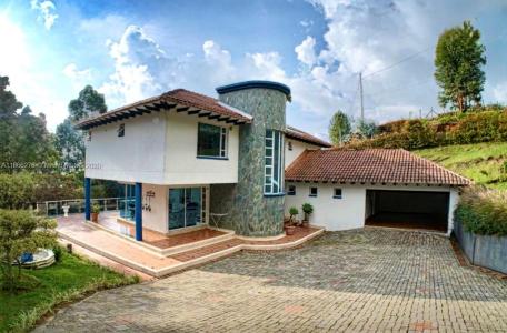 Crra 009 S 016 A 230, USA