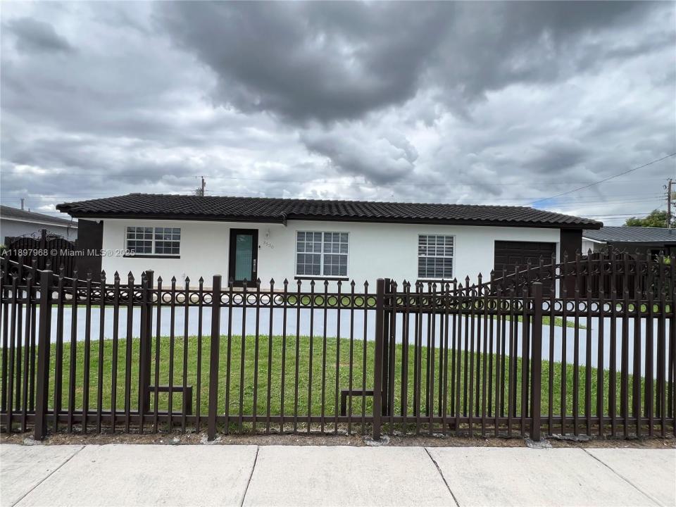 3530 SW 126th Ave, Miami, FL 33175