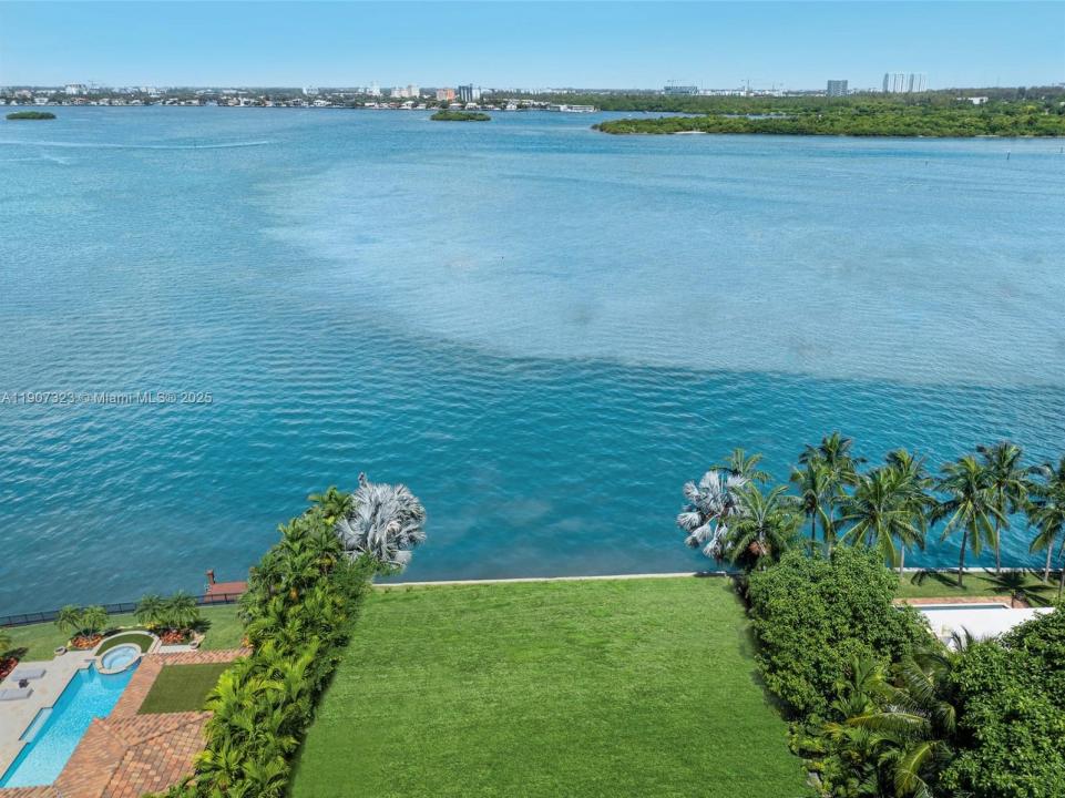 216 Bal Bay Dr, Bal Harbour, FL 33154