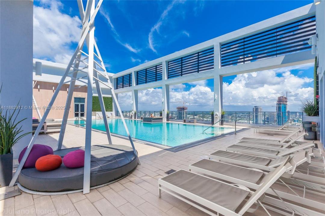 151 SE 1st St 1107, Miami, FL 33131