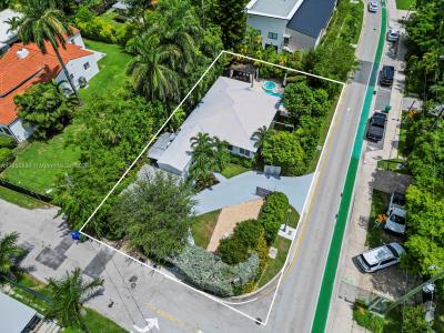 1339 S Venetian Way, Miami, FL 33139