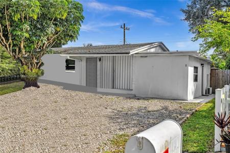 4328 SW 49th Ct 2, Dania Beach, FL 33314