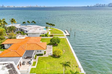 7500 W Treasure Dr, North Bay Village, FL 33141