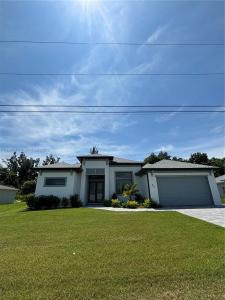 50 NE 4th St 50, Cape Coral, FL 33909