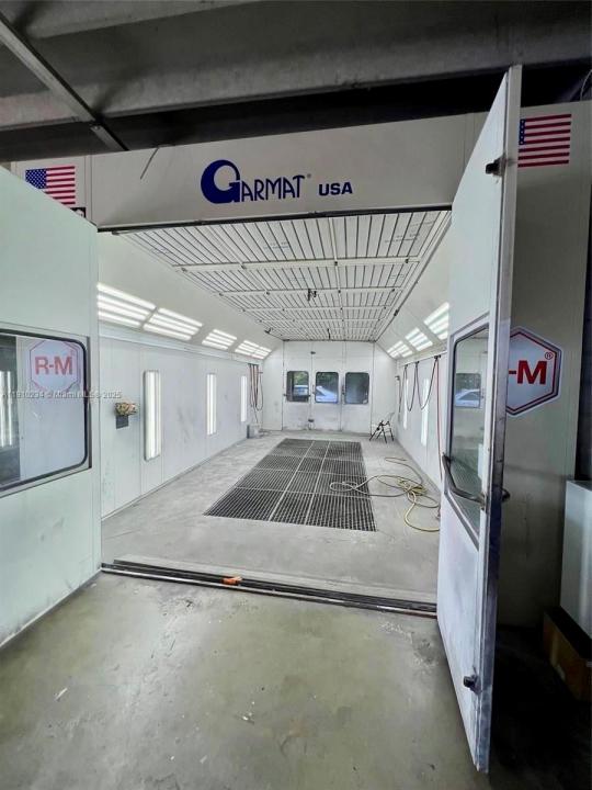 North Miami Beach, FL 33160