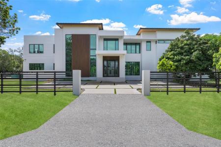 14020 Old Cutler Rd, Palmetto Bay, FL 33158