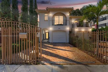 2924 Bridgeport Ave, Miami, FL 33133