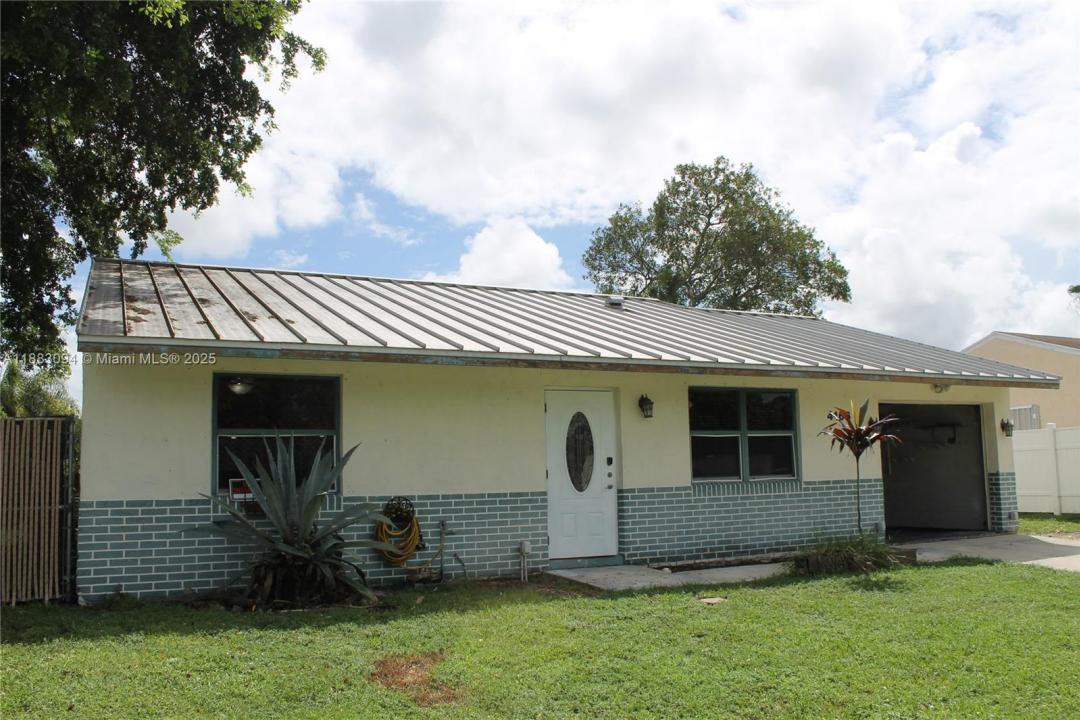 4166 Caesar Cir 0, Green Acres, FL 33463