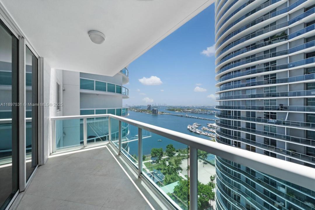1800 N Bayshore Dr 2511, Miami, FL 33132