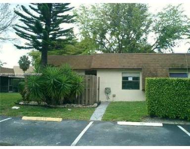 5702 Swordfish Cir, Tamarac, FL 33319