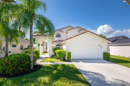 862 SW 176th Ave, Pembroke Pines, FL 33029
