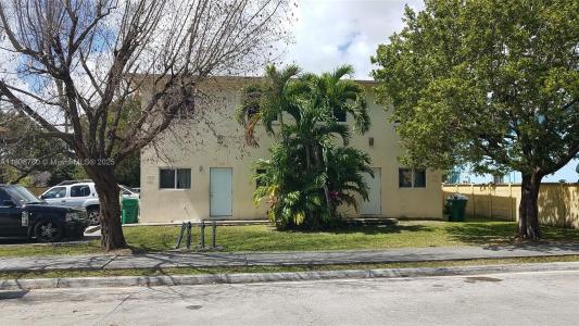 13950 NE 2nd Ave 1A, Miami, FL 33161