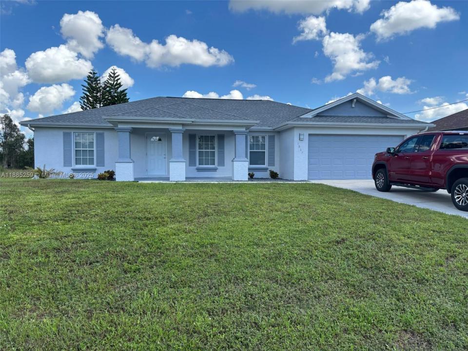 1517 Meadow, Lehigh Acres, FL 33976