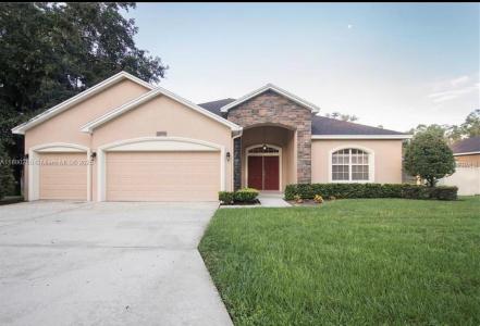 2974 Blackwater Oaks Dr, Lakeland, FL 33860