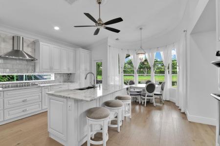 6622 Newport Lake Cir, Boca Raton, FL 33496