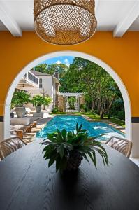 3701 Park Ave, Miami, FL 33133