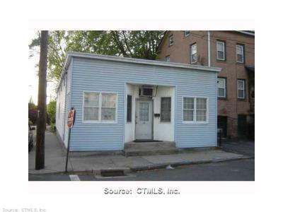 68 Spring Street, Enfield, Connecticut 06082, États-Unis