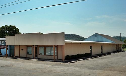 1910 S. MUSKOGEE AVE., TAHLEQUAH, Oklahoma 74464, USA