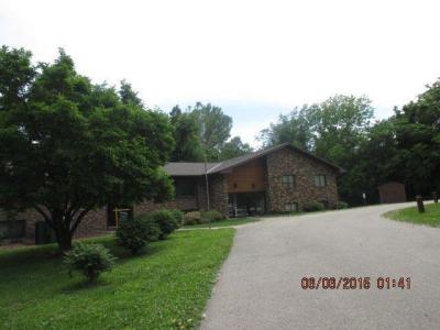 4715 Sullivan Slough, Burlington, 아이오와 52601, 미국