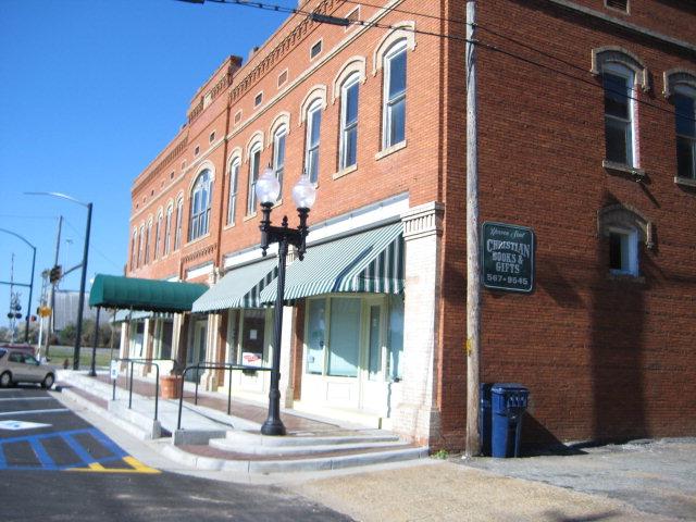 105 E College Ave, Ashburn, Georgia 31714, HOA KỲ