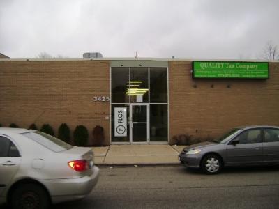 3425 W. Peterson, Chicago, Illinois 60659, USA