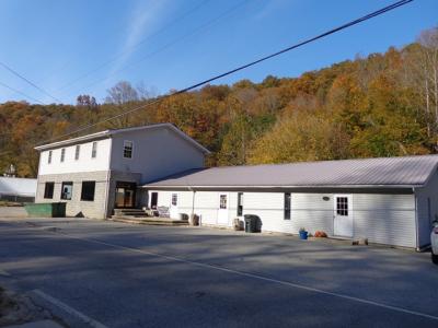 466 Bucks Branch Road, Martin, Kentucky 41649, USA