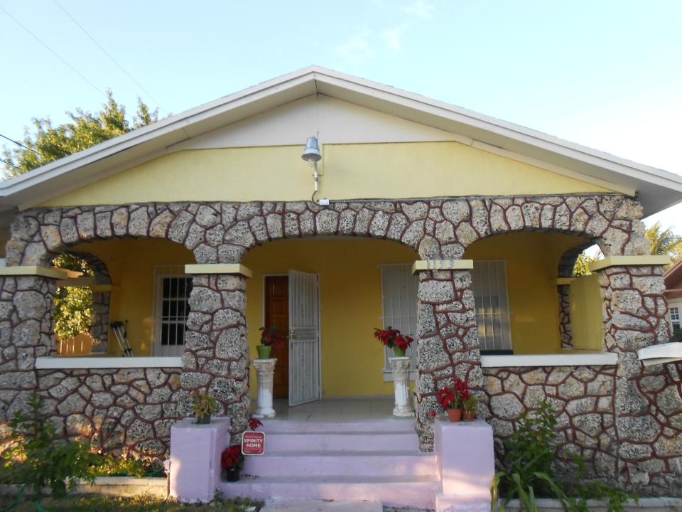 Miami, Florida 33136