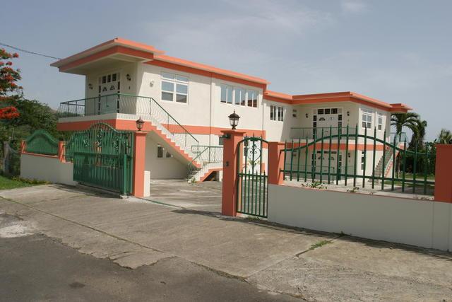 PG Apartments, Saint Paul, 多米尼加